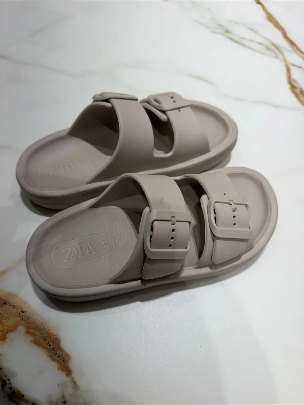 Zara Kids Adjustable Double-Buckle Slide Sandals in Light cream